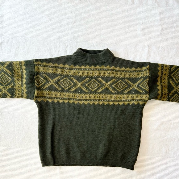 Vintage Nordic White Ram Knit Wool Sweater in Green - Picture 2 of 11